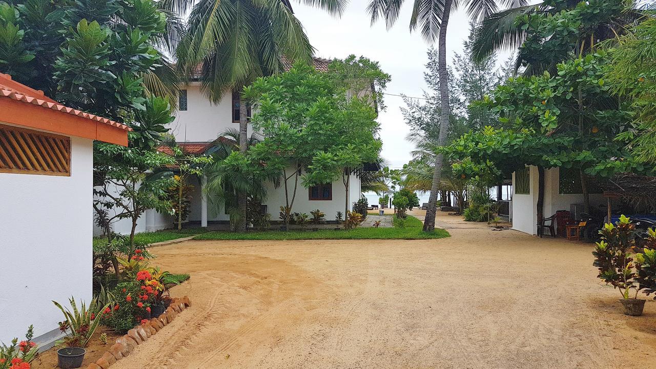 Sandy Beach Hotel Baie d'Arugam Extérieur photo