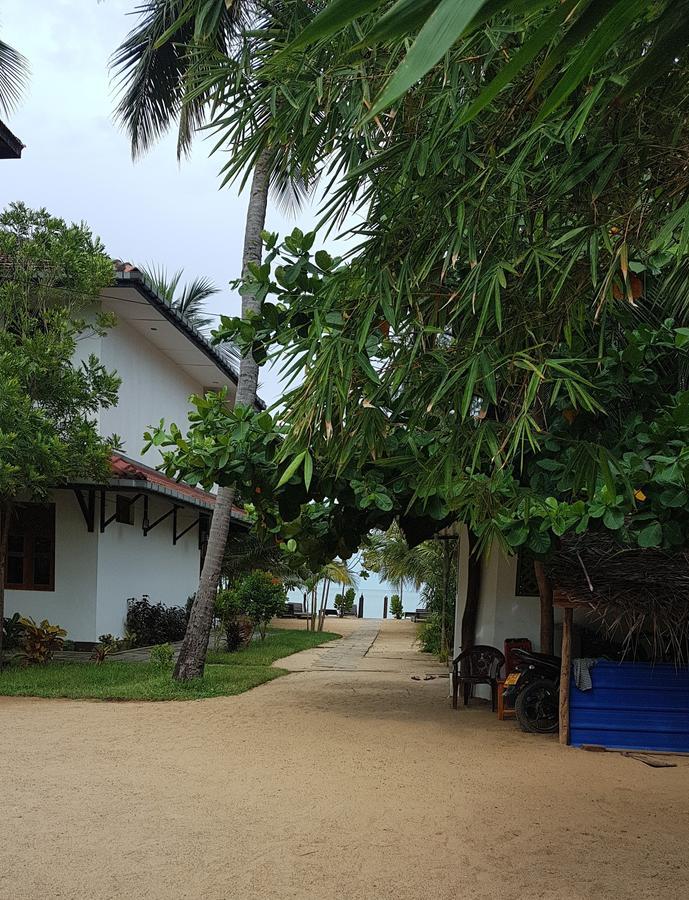 Sandy Beach Hotel Baie d'Arugam Extérieur photo